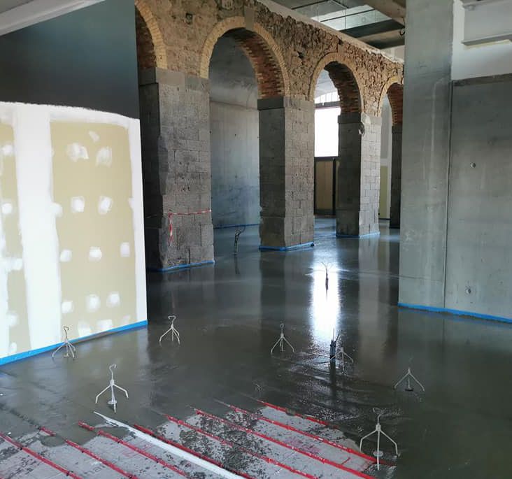 Réalisation d'une chape liquide au Musée National de la Marine, à Brest Réalisation d'une chape liquide au Musée National de la Marine, à Brest